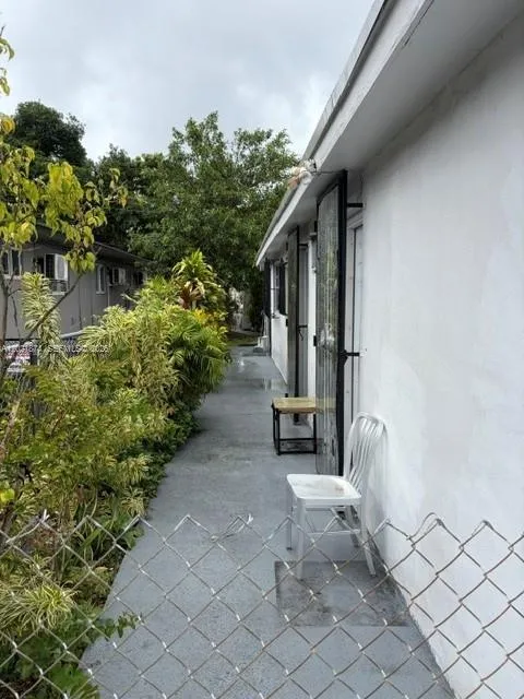 336 E 41st St, Hialeah FL 33013