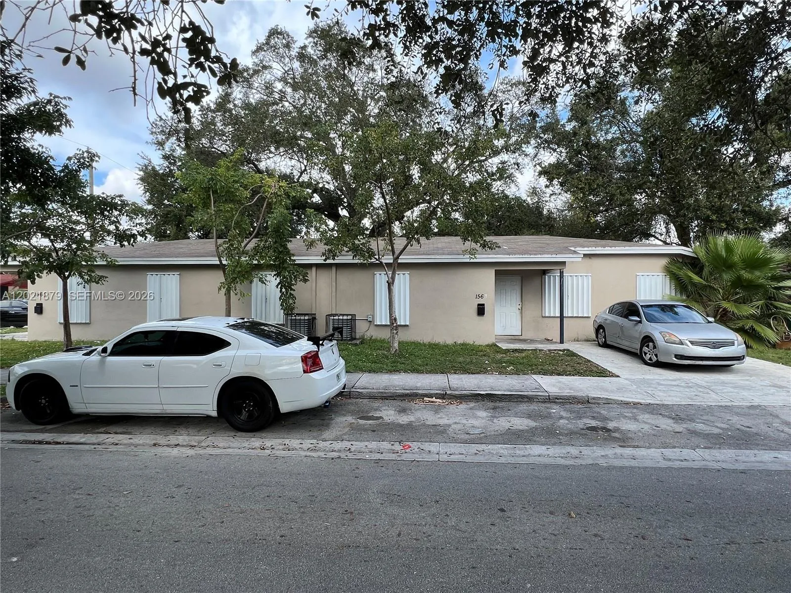 1565 NW 47th St, Miami FL 33142