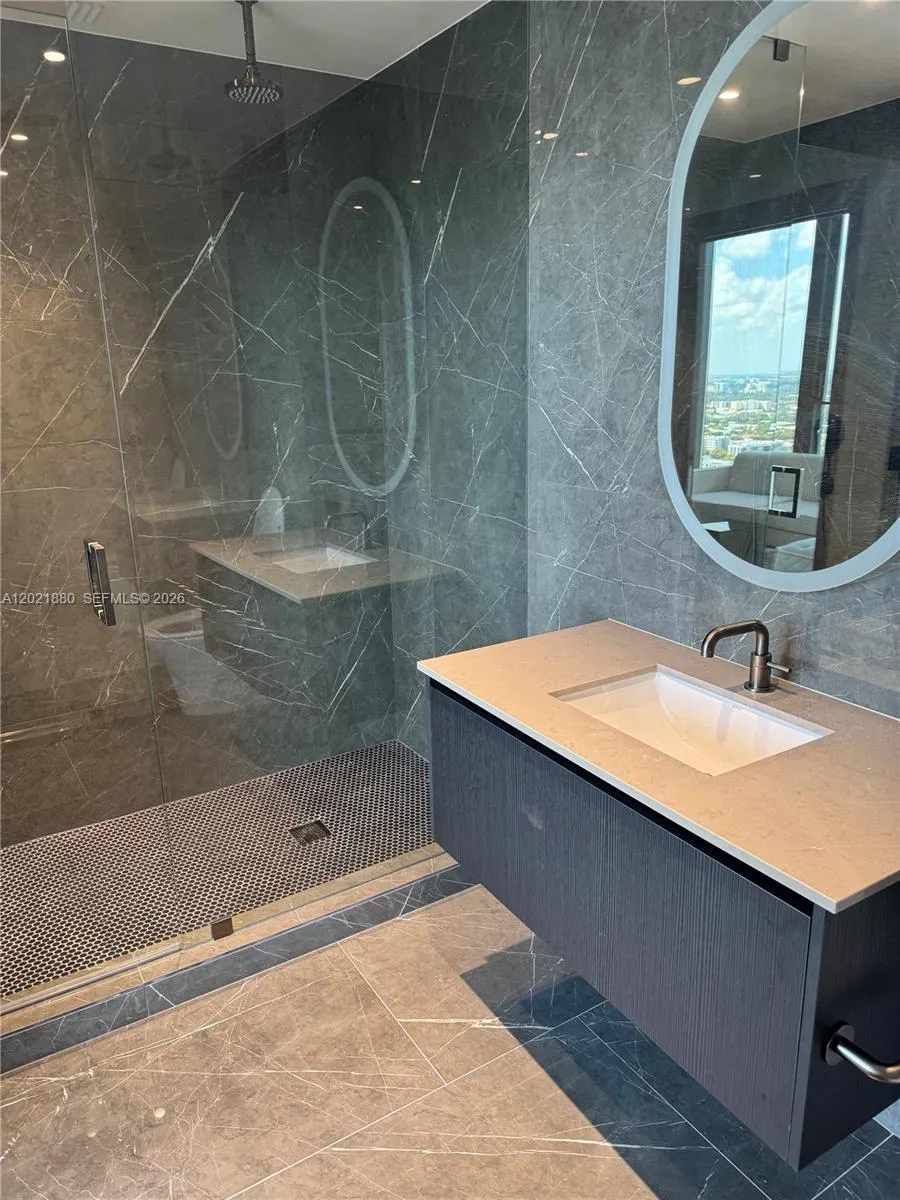 20 NE 11th St # 3405, Miami FL 33132