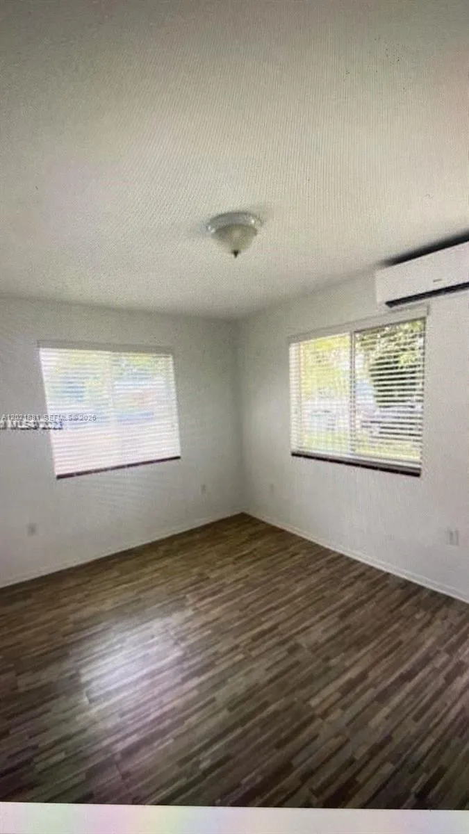 7637 NW 3rd Ave, Miami FL 33150