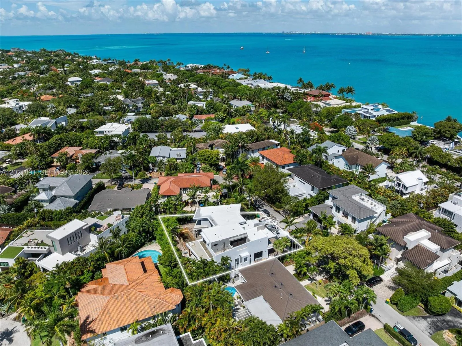 238 Buttonwood Dr, Key Biscayne FL 33149