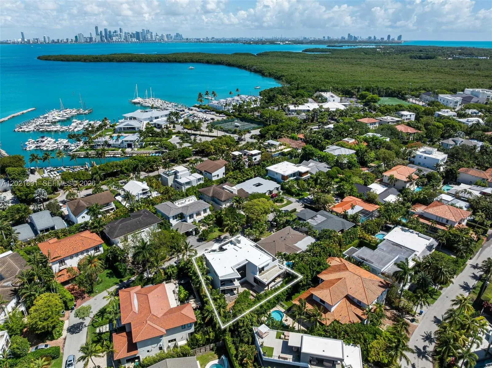 238 Buttonwood Dr, Key Biscayne FL 33149