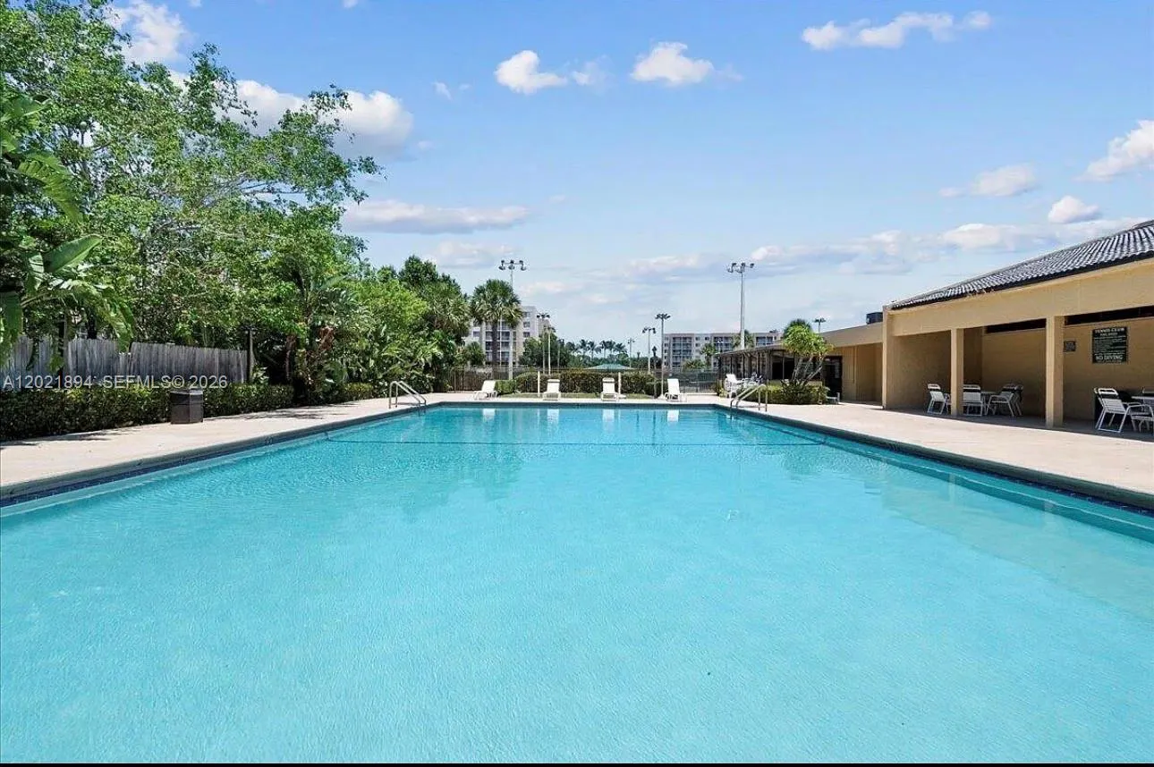 2786 Tennis Club Dr # 302, West Palm Beach FL 33417