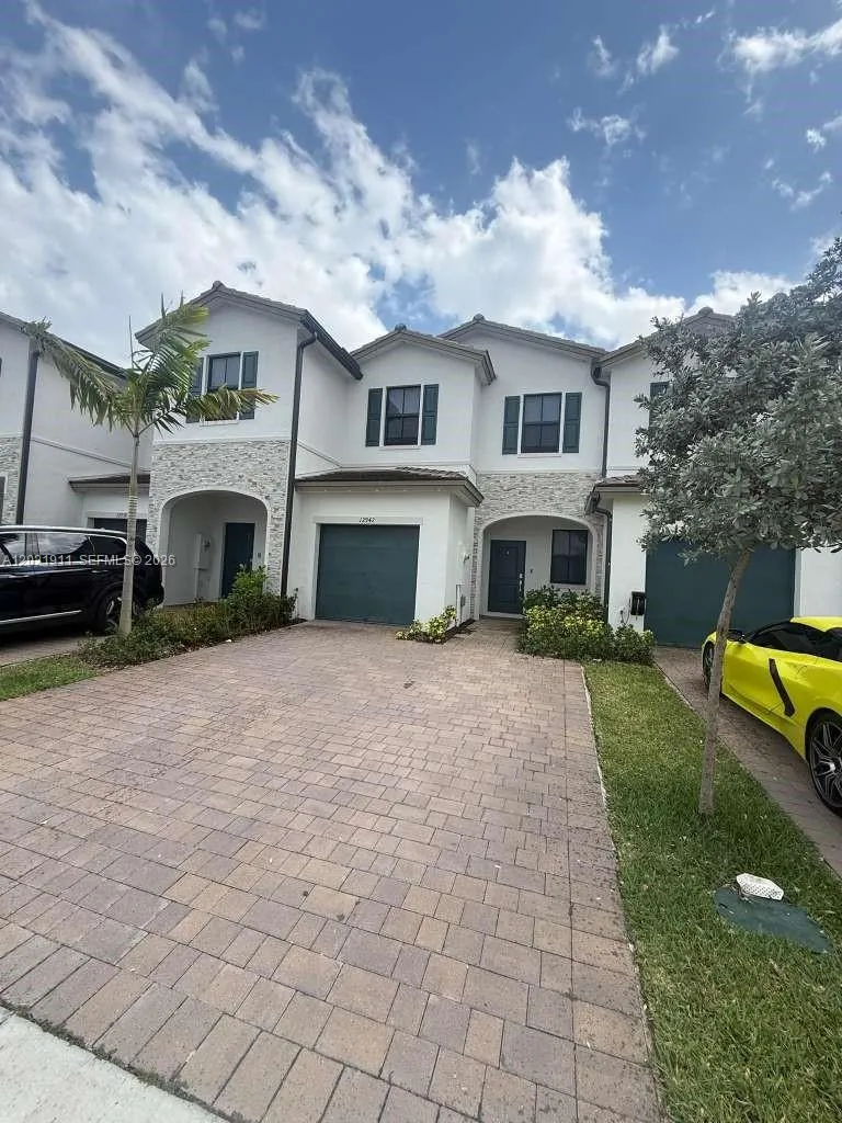 12942 SW 231st St # 12942, Miami FL 33170