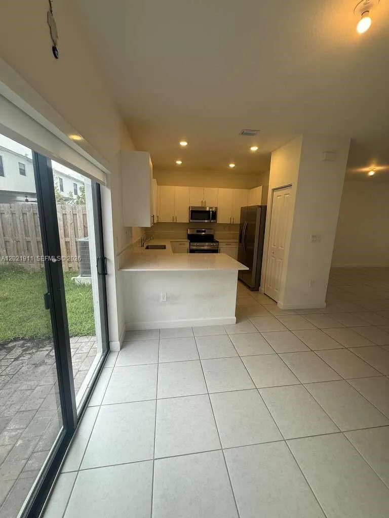 12942 SW 231st St # 12942, Miami FL 33170