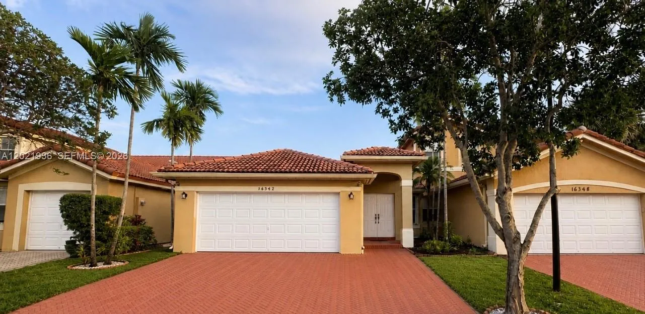 3 bedroom 2 bath for sale at 16342 SW 45th Ter, Miami FL 33185