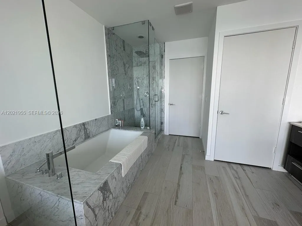 480 NE 31st St # 1902, Miami FL 33137