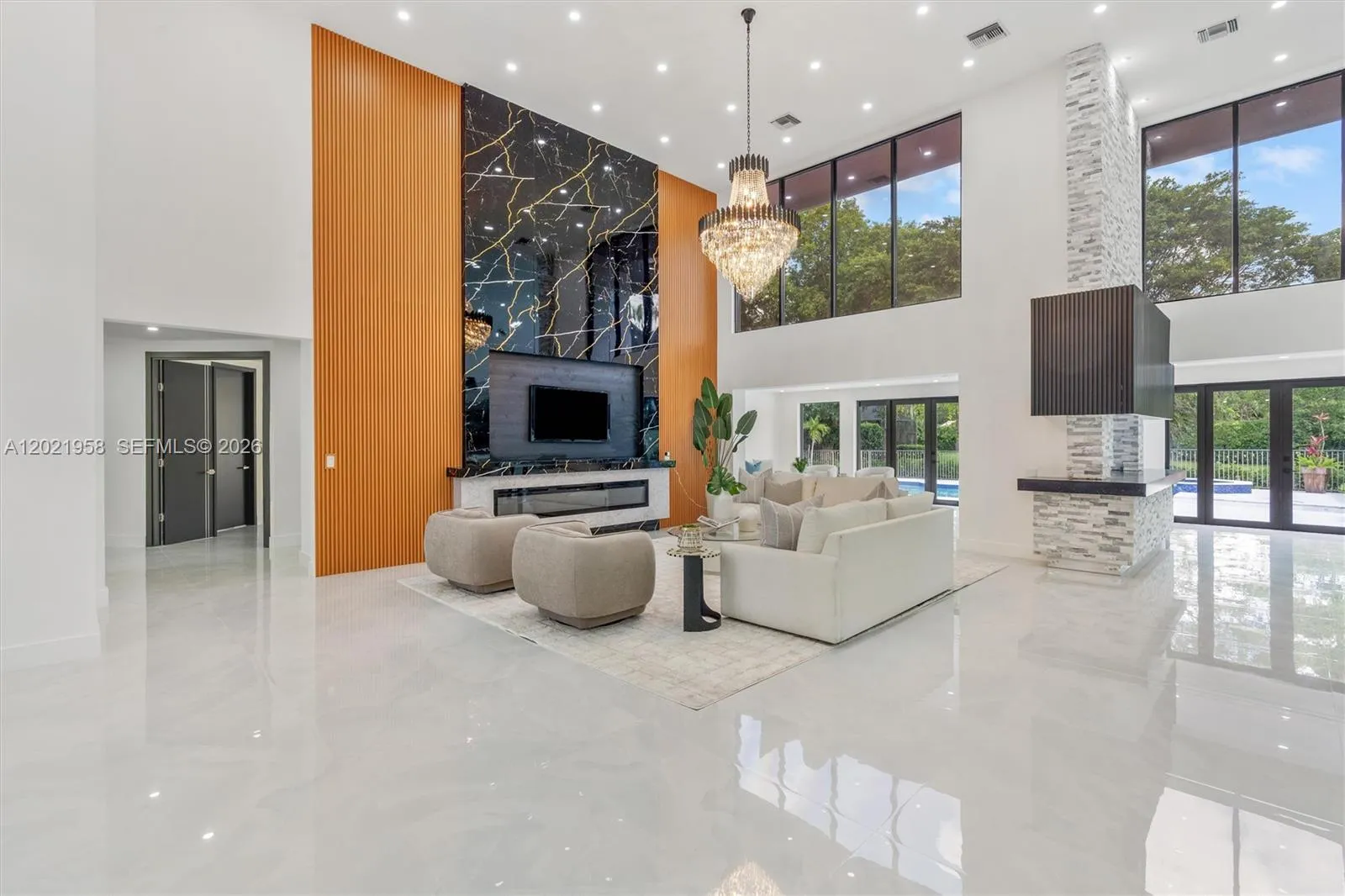 5 bedroom 4 bath for sale at 7011 Hialeah Ln, Parkland FL 33067