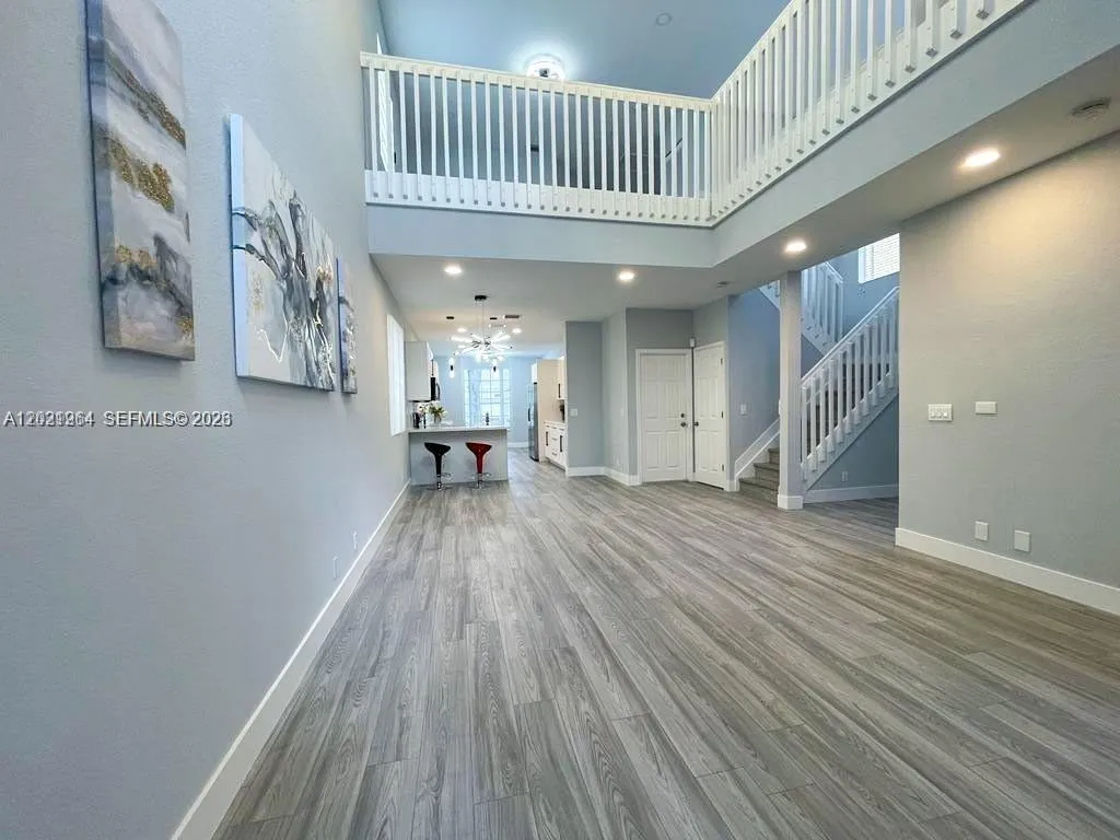 1261 Hayes St, Hollywood FL 33019