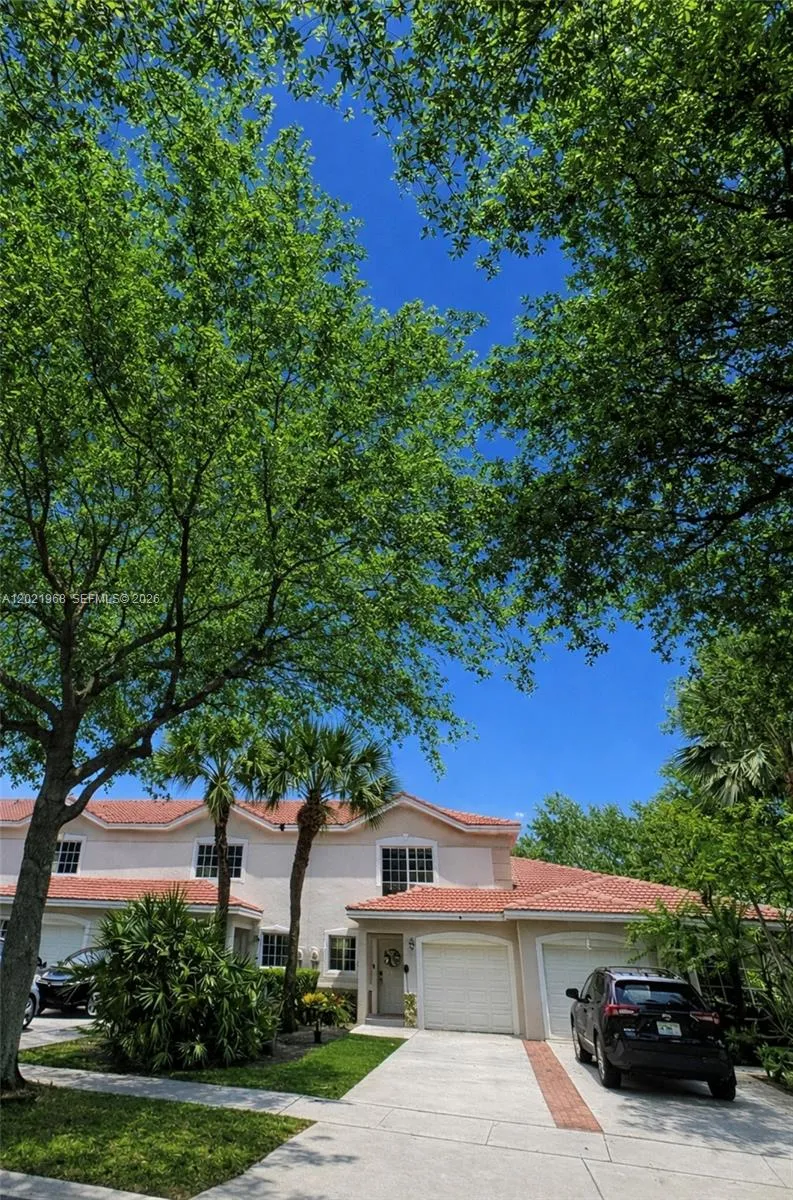 3 bedroom 2 bath for sale at 6613 Old Farm Trl, Boynton Beach FL 33437