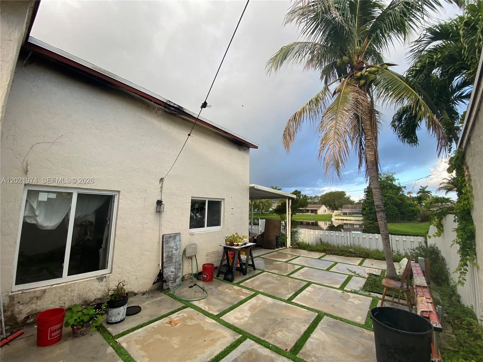 3 bedroom 3 bath for sale at 901 Cumberland Ter, Davie FL 33325