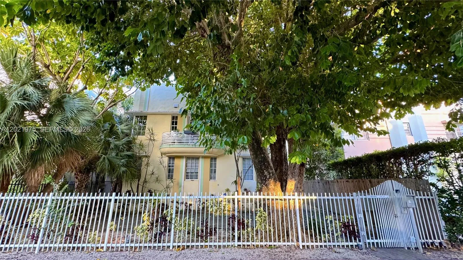 2 bedroom 1 bath for sale at 1335 Pennsylvania Ave # 3, Miami Beach FL 33139