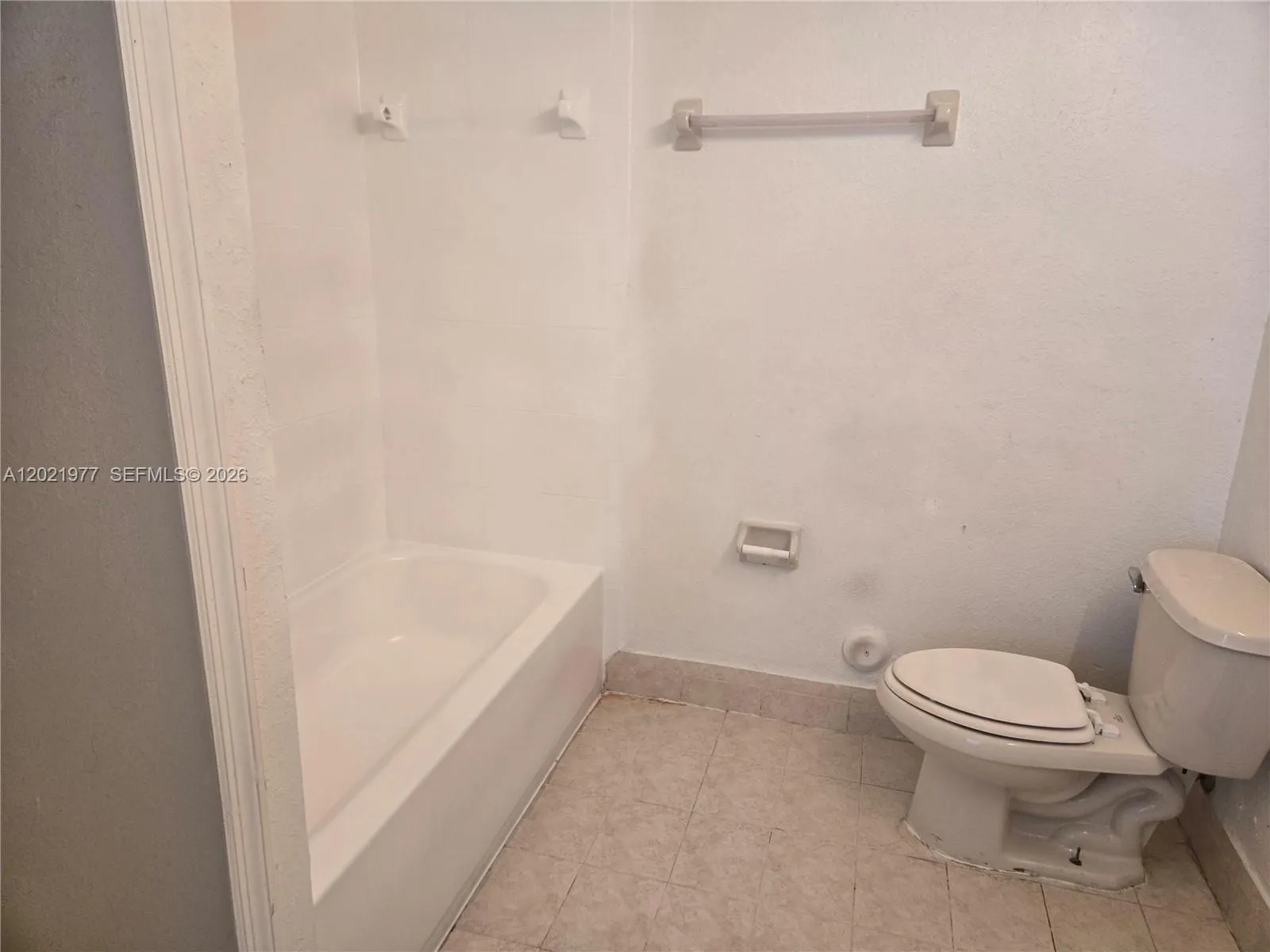 2755 SE 16th Ave # 103, Homestead FL 33035