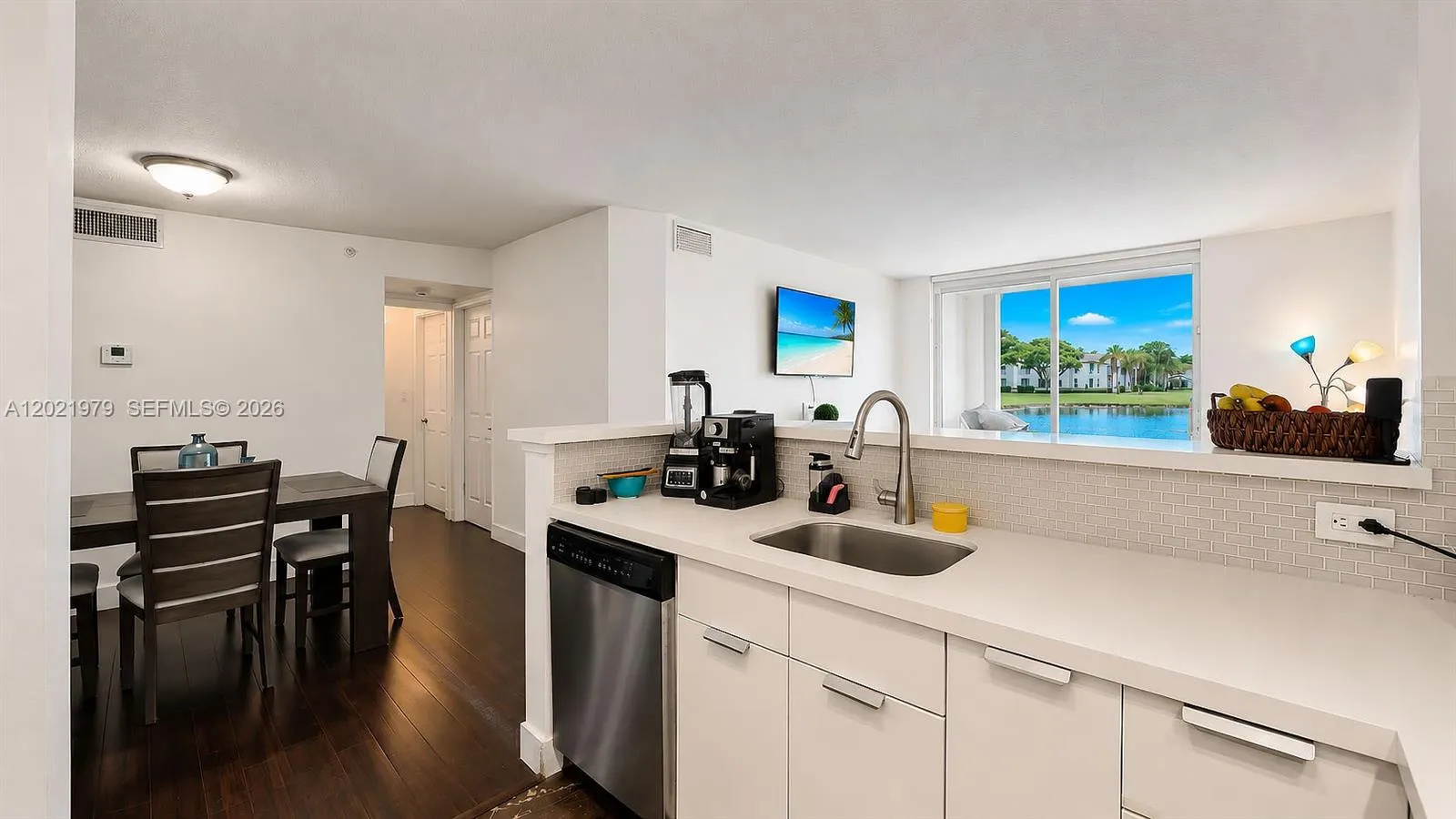 4420 NW 107th Ave # 104, Doral FL 33178