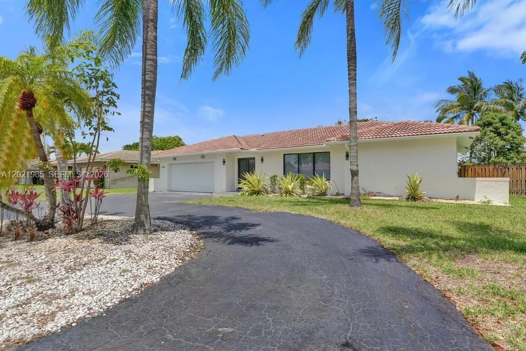 8775 SW 1st Pl, Coral Springs FL 33071