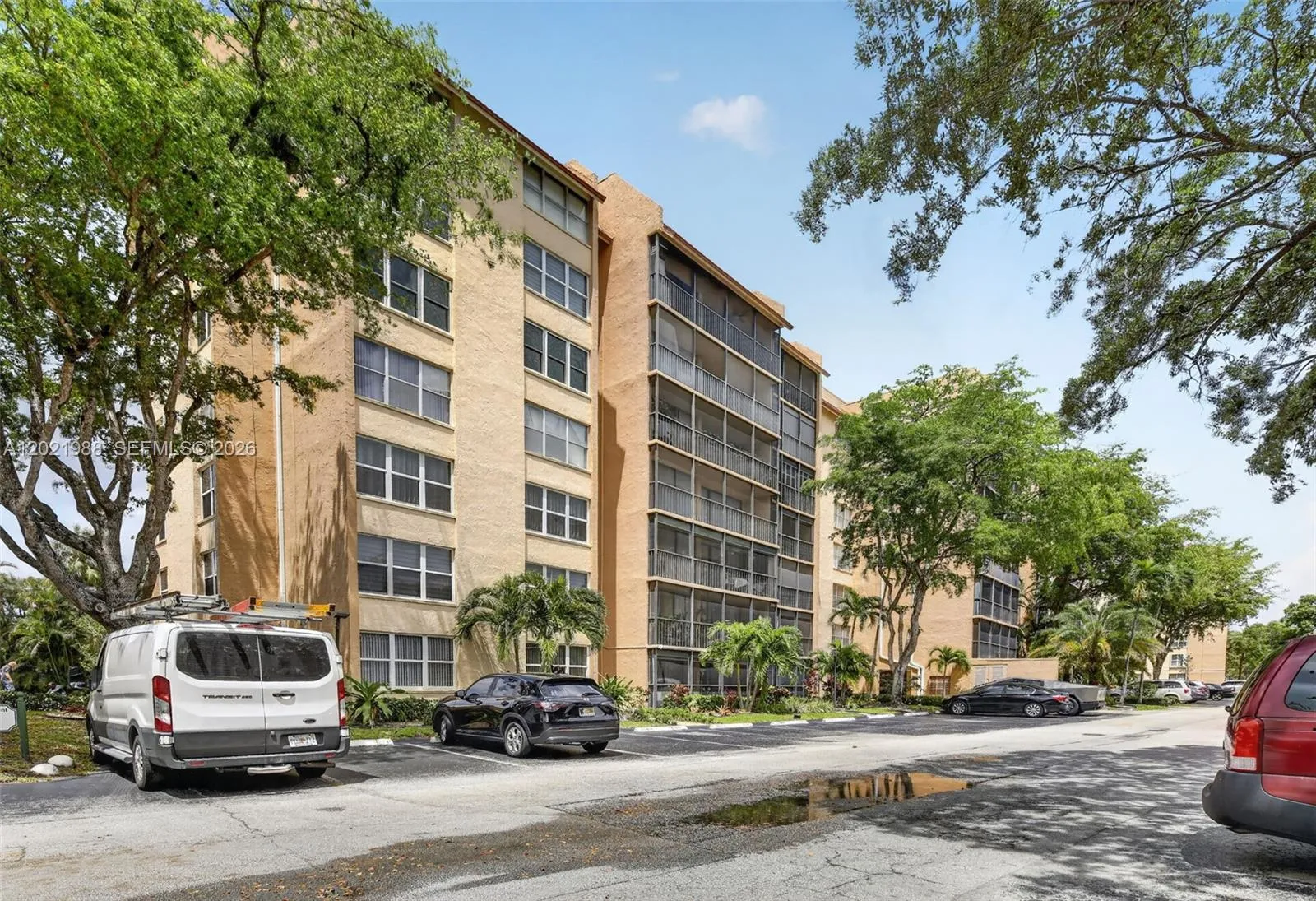1 bedroom 2 bath for sale at 3771 Environ Blvd # 346, Lauderhill FL 33319