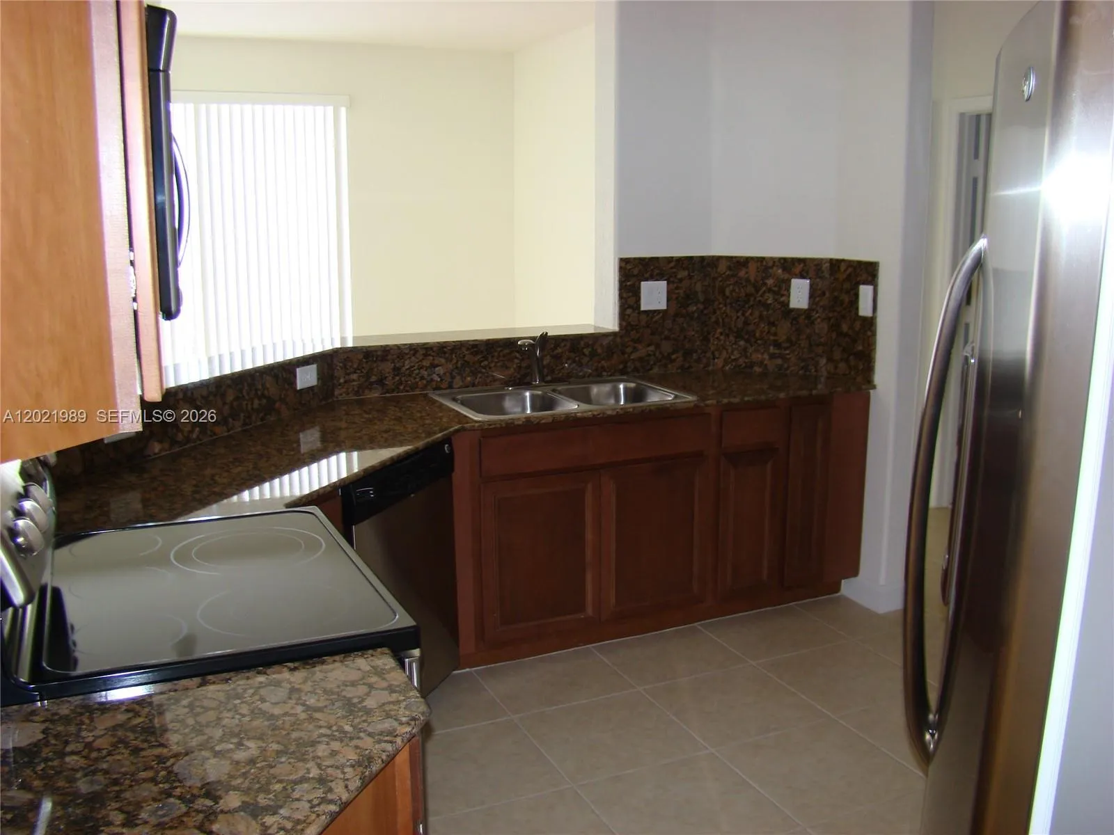 8651 NW 111th Ct, Doral FL 33178