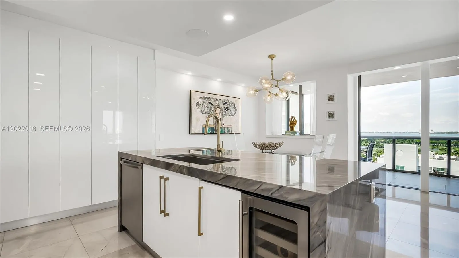 5875 Collins Ave # 1807, Miami Beach FL 33140