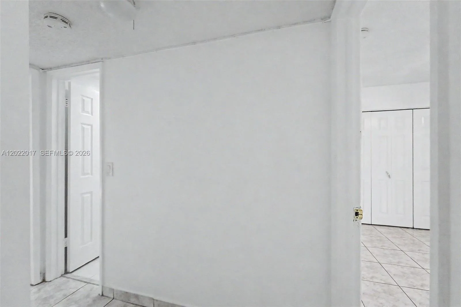 1950 W 54th St # 105, Hialeah FL 33012