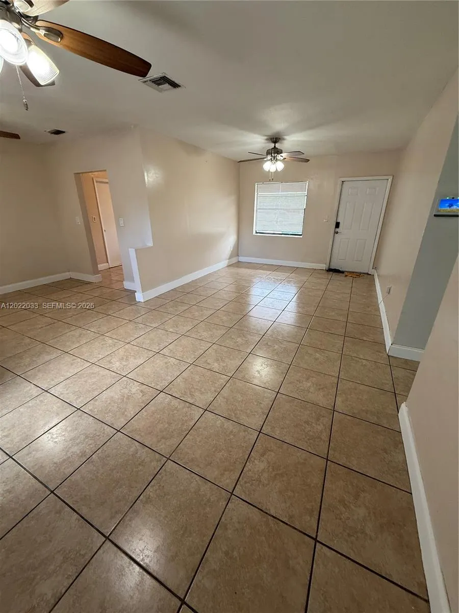 17520 NW 40th Ave, Miami Gardens FL 33055