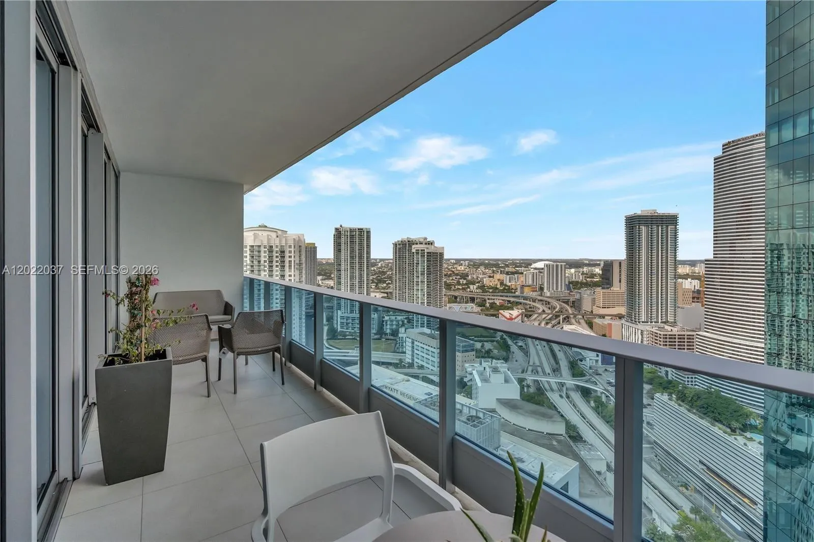 200 Biscayne Boulevard Way # 3911, Miami FL 33131
