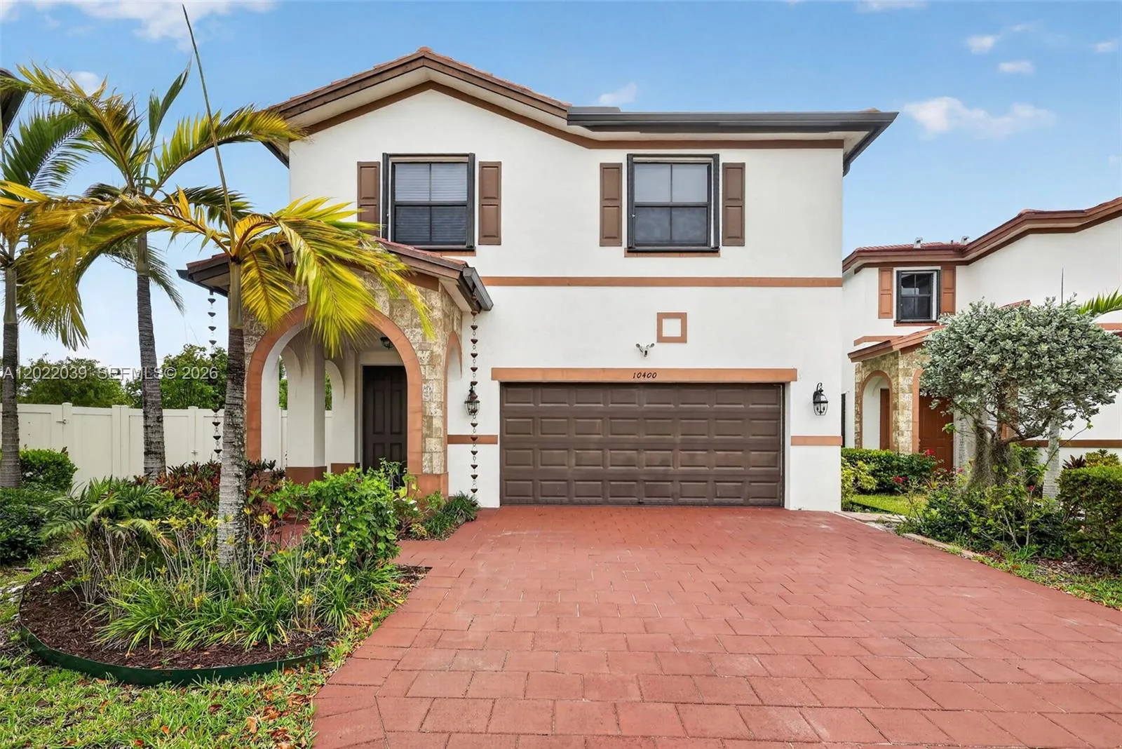5 bedroom 4 bath for sale at 10400 W 35 Way, Hialeah FL 33018