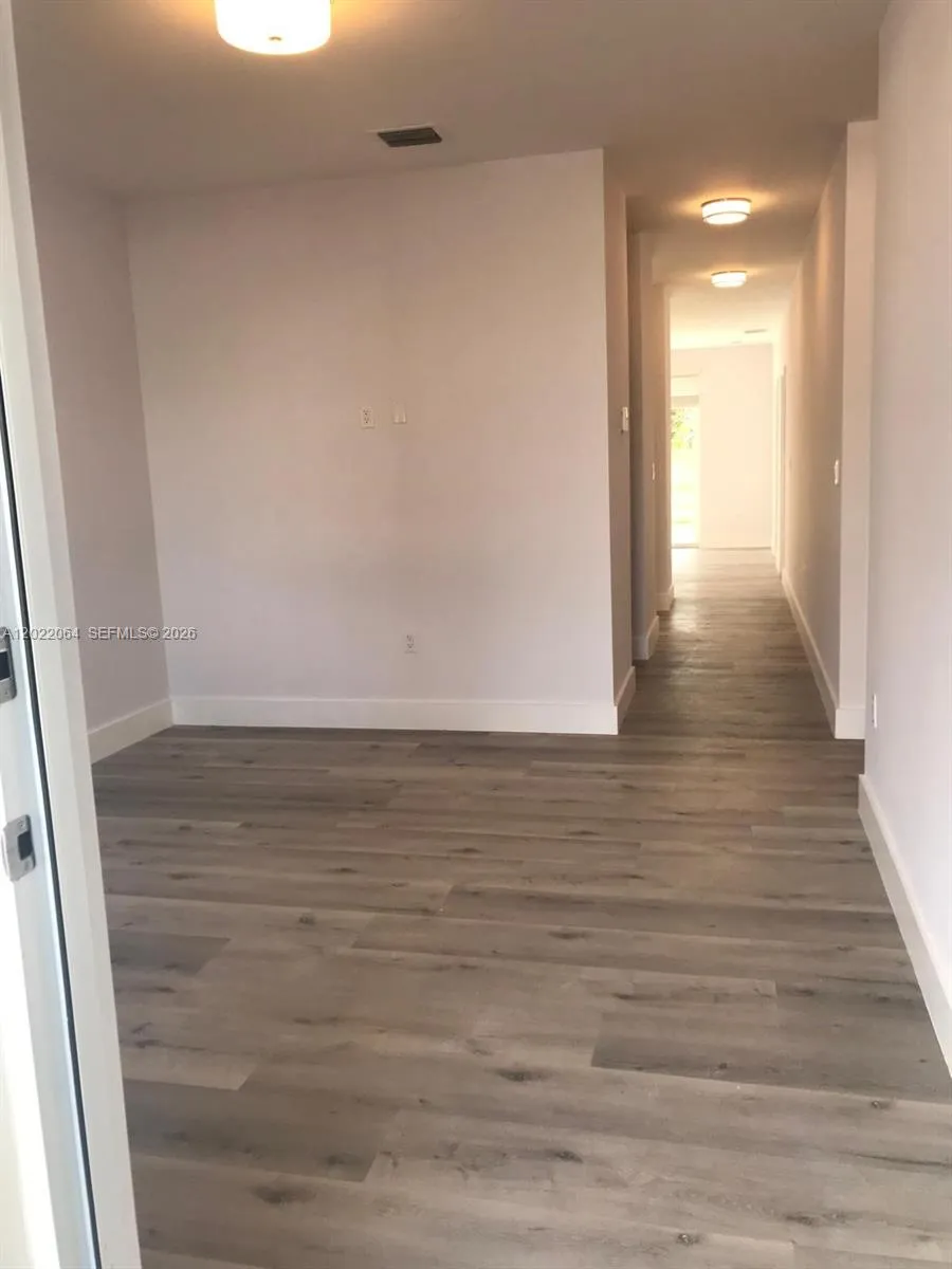 810 E 32nd St # 810, Hialeah FL 33013