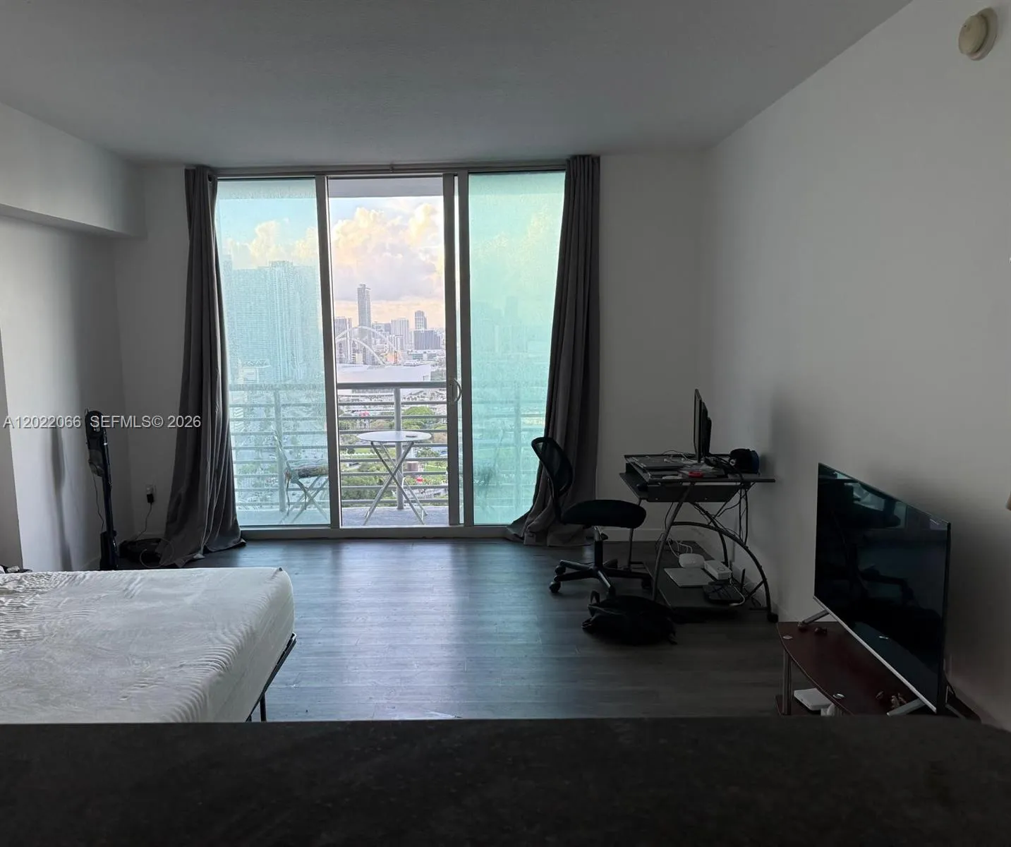 325 S Biscayne Blvd # 3620, Miami FL 33131