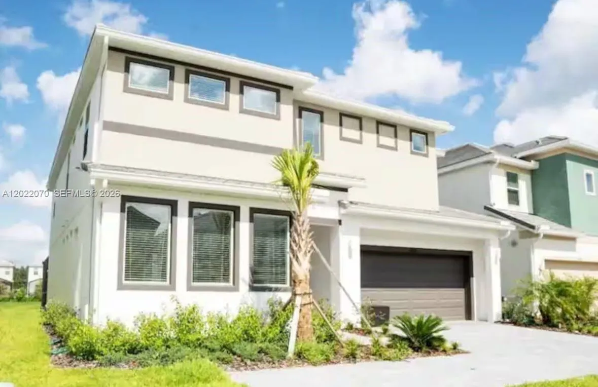 6 bedroom 6 bath for sale at 2484 SHANTI DR, Kissimmee FL 34746