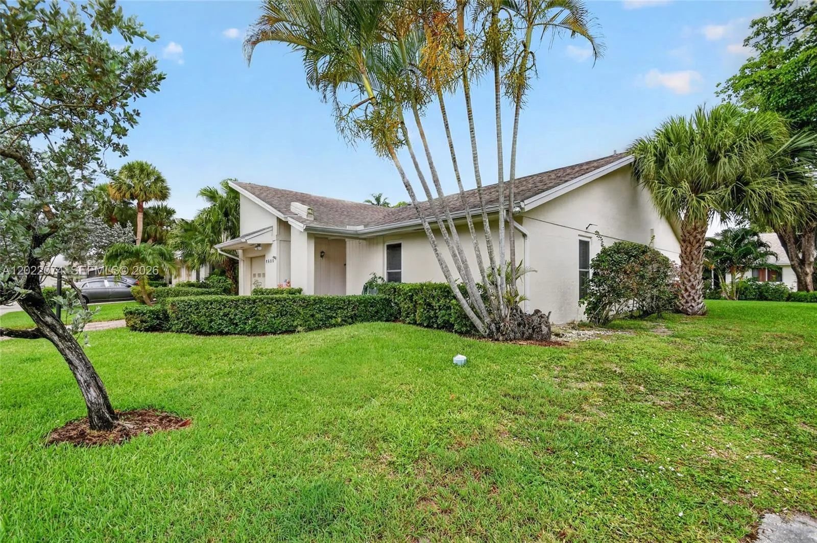 6989 Clover Ct, Lake Worth FL 33467