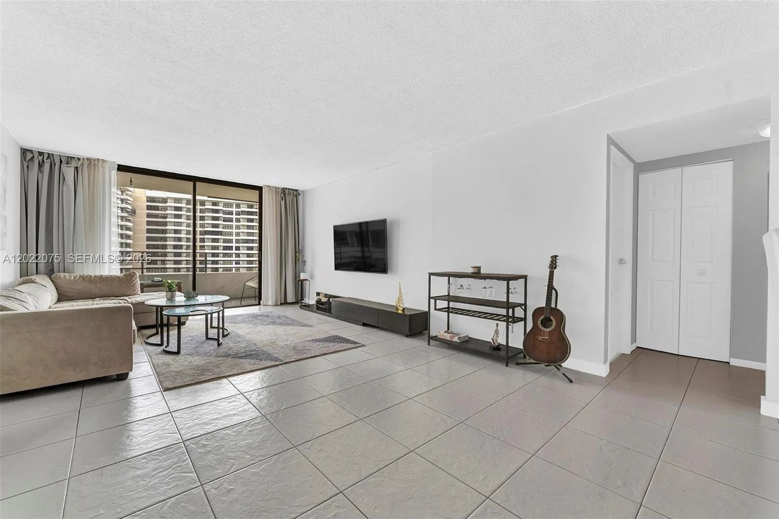 600 Three Islands Blvd # 1615, Hallandale Beach FL 33009