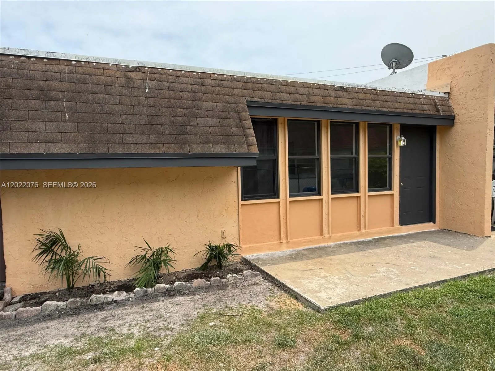 2 bedroom 1 bath for sale at 1312 NW 8th Ave, Fort Lauderdale FL 33311