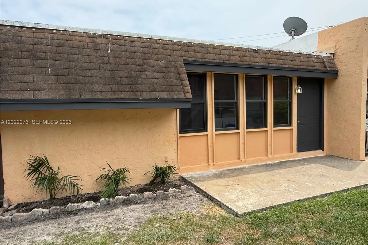 1312 NW 8th Ave, Fort Lauderdale FL 33311
