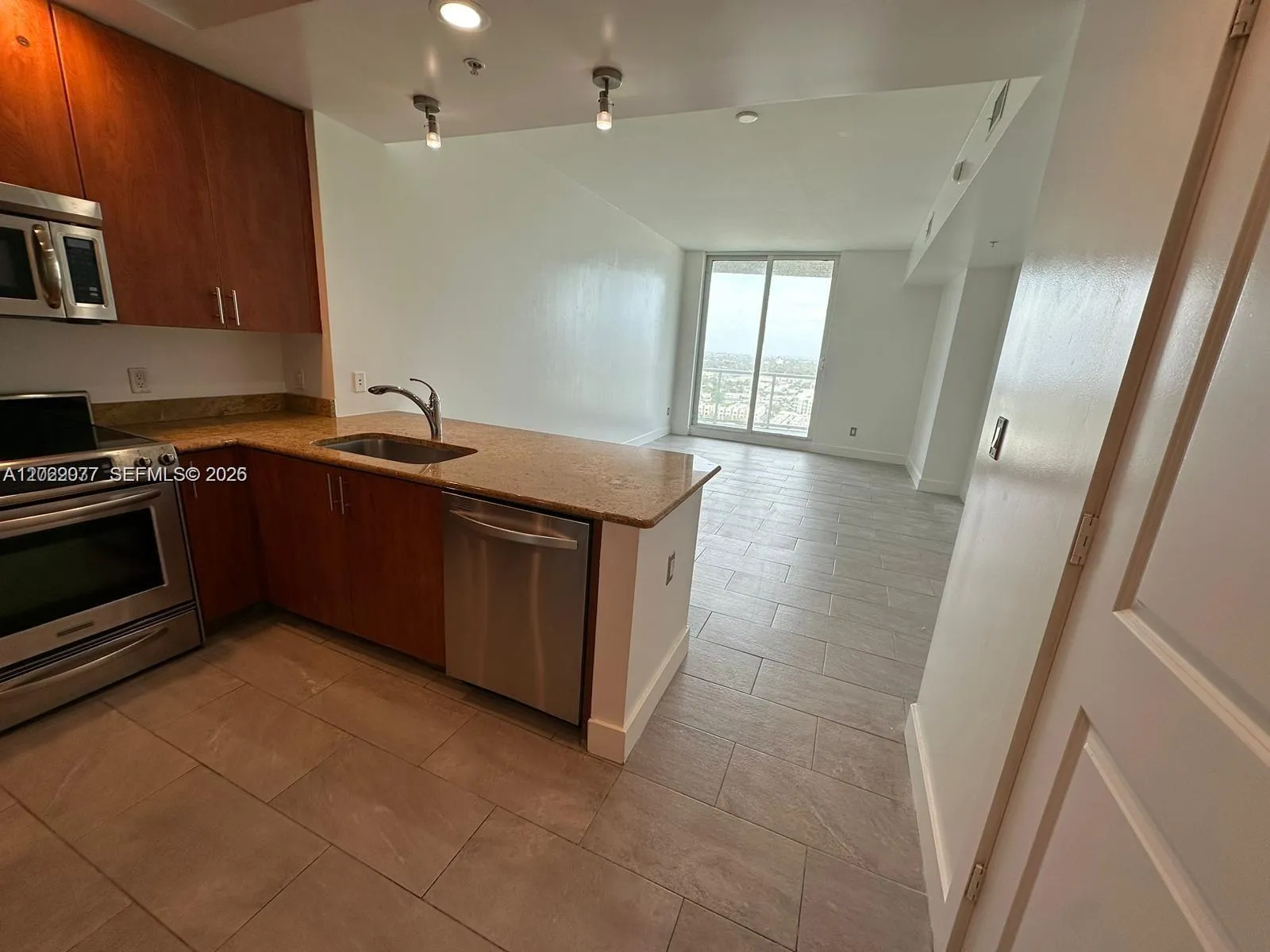 315 NE 3rd Ave # 2009, Fort Lauderdale FL 33301