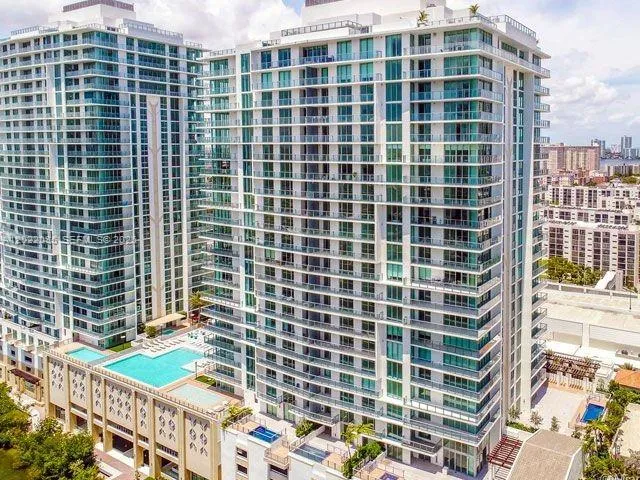 3 bedroom 2 bath for sale at 330 Sunny Isles Blvd # 1003, Sunny Isles Beach FL 33160