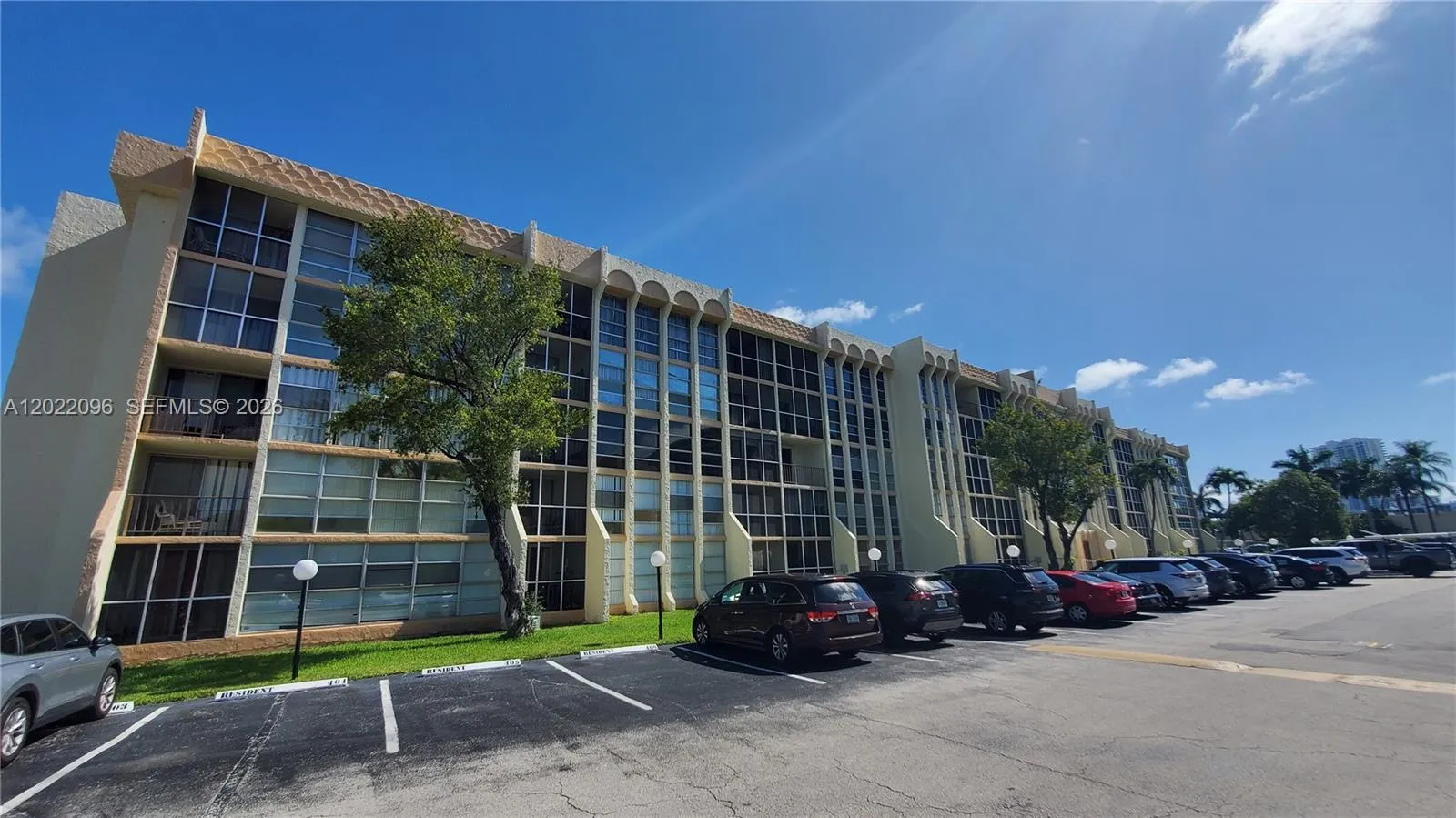 801 Three Islands Blvd # 109, Hallandale Beach FL 33009