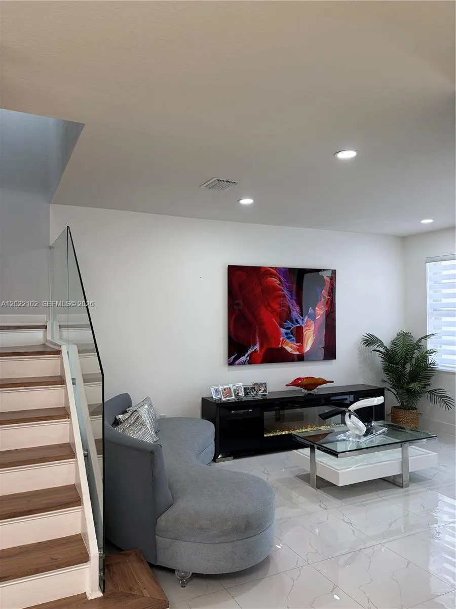 3409 W 92nd Pl, Hialeah FL 33018