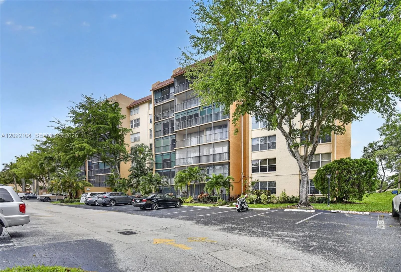 3771 Environ Blvd # 355, Lauderhill FL 33319
