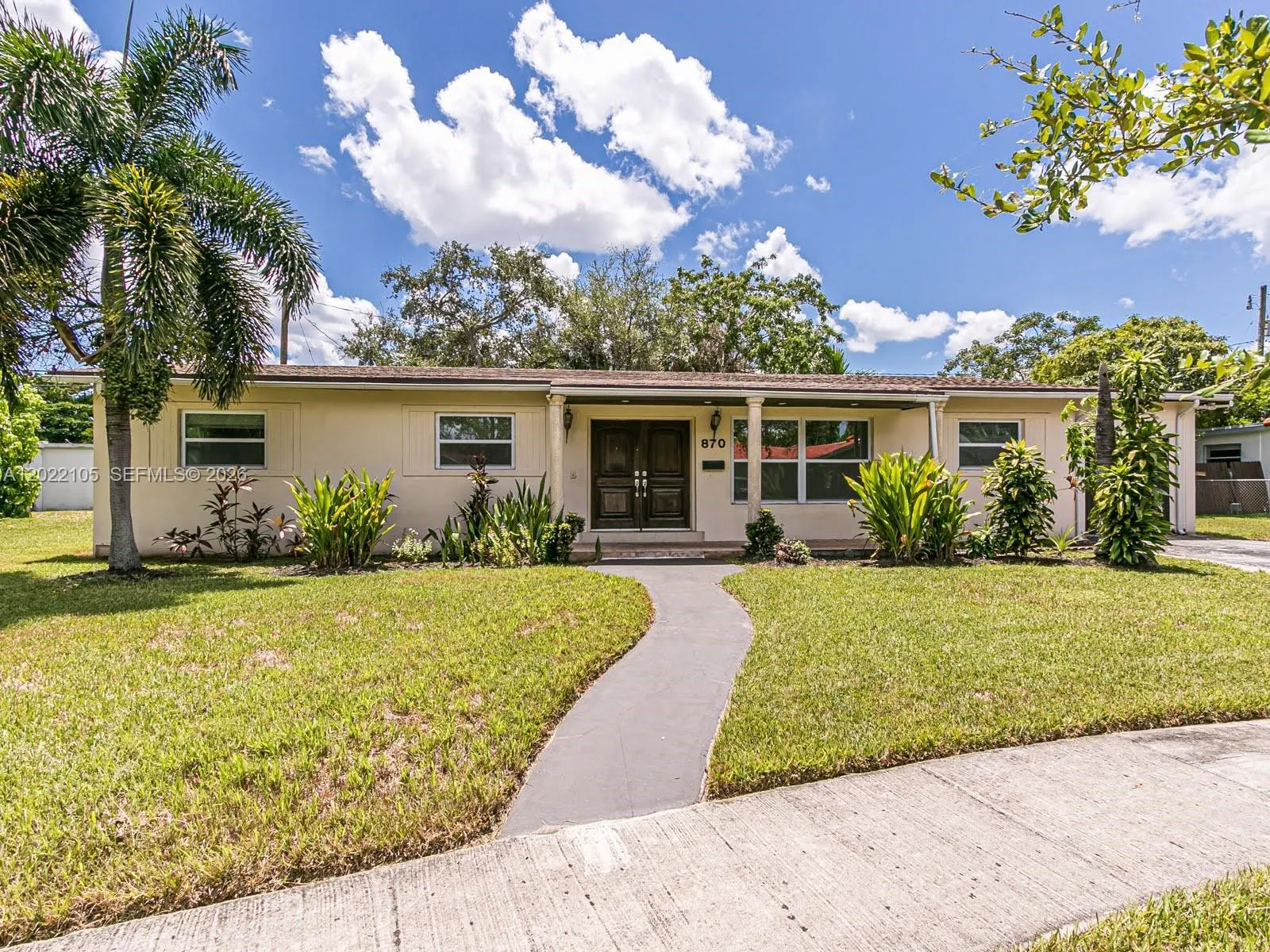 870 NE 182nd St, North Miami Beach FL 33162