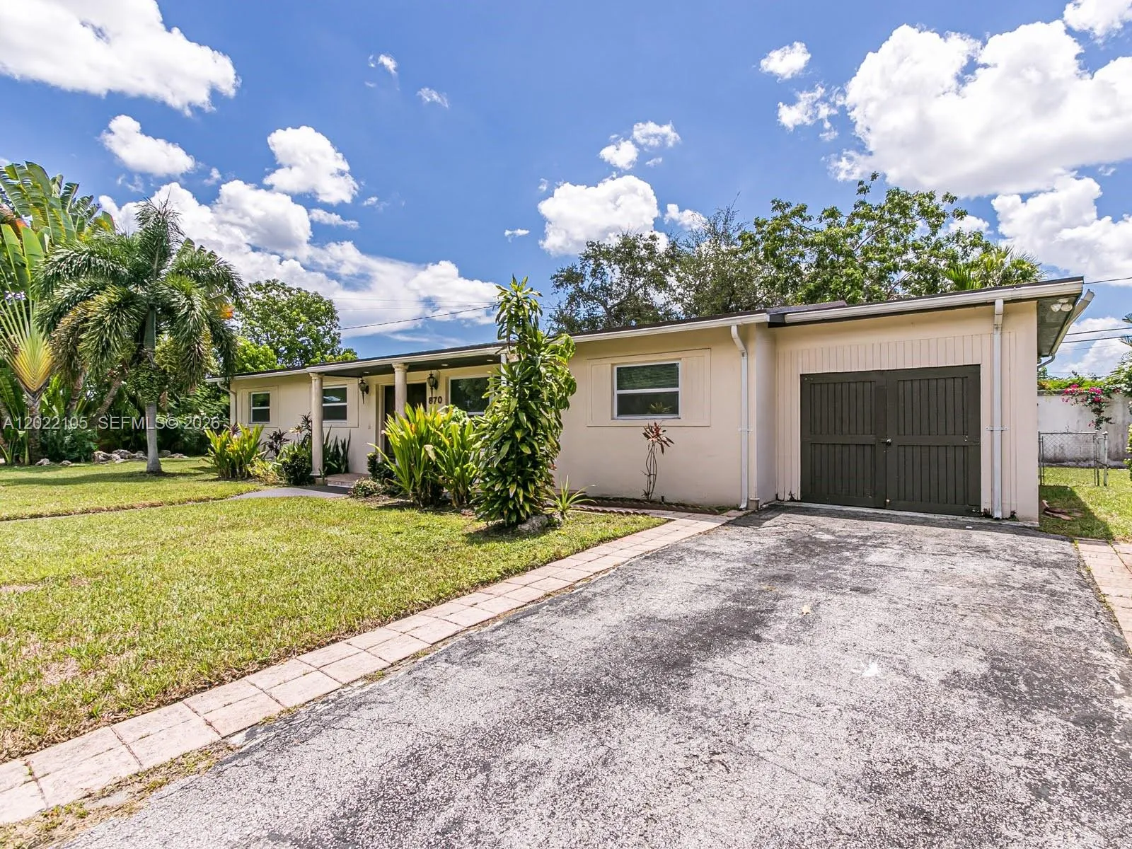 870 NE 182nd St, North Miami Beach FL 33162