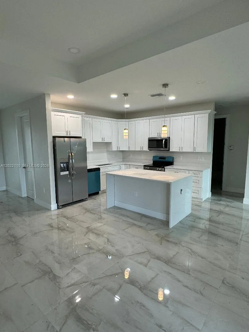 55 S Colin ave, Lehigh Acres FL 33976