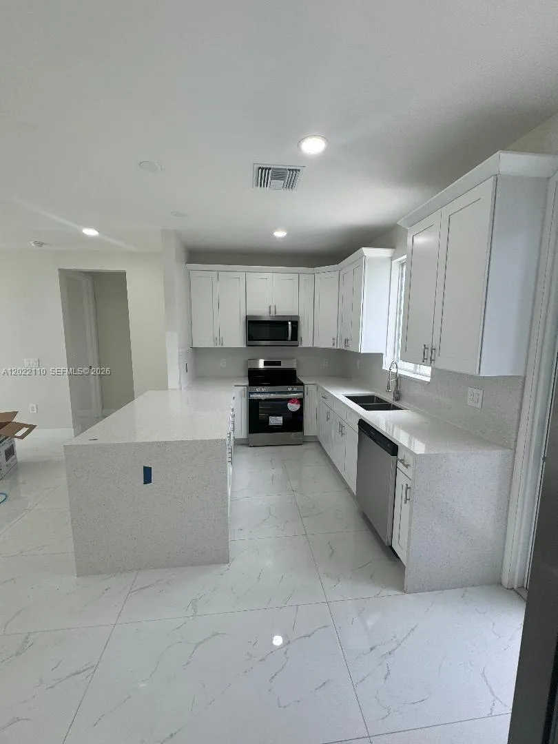 55 S Colin ave, Lehigh Acres FL 33976