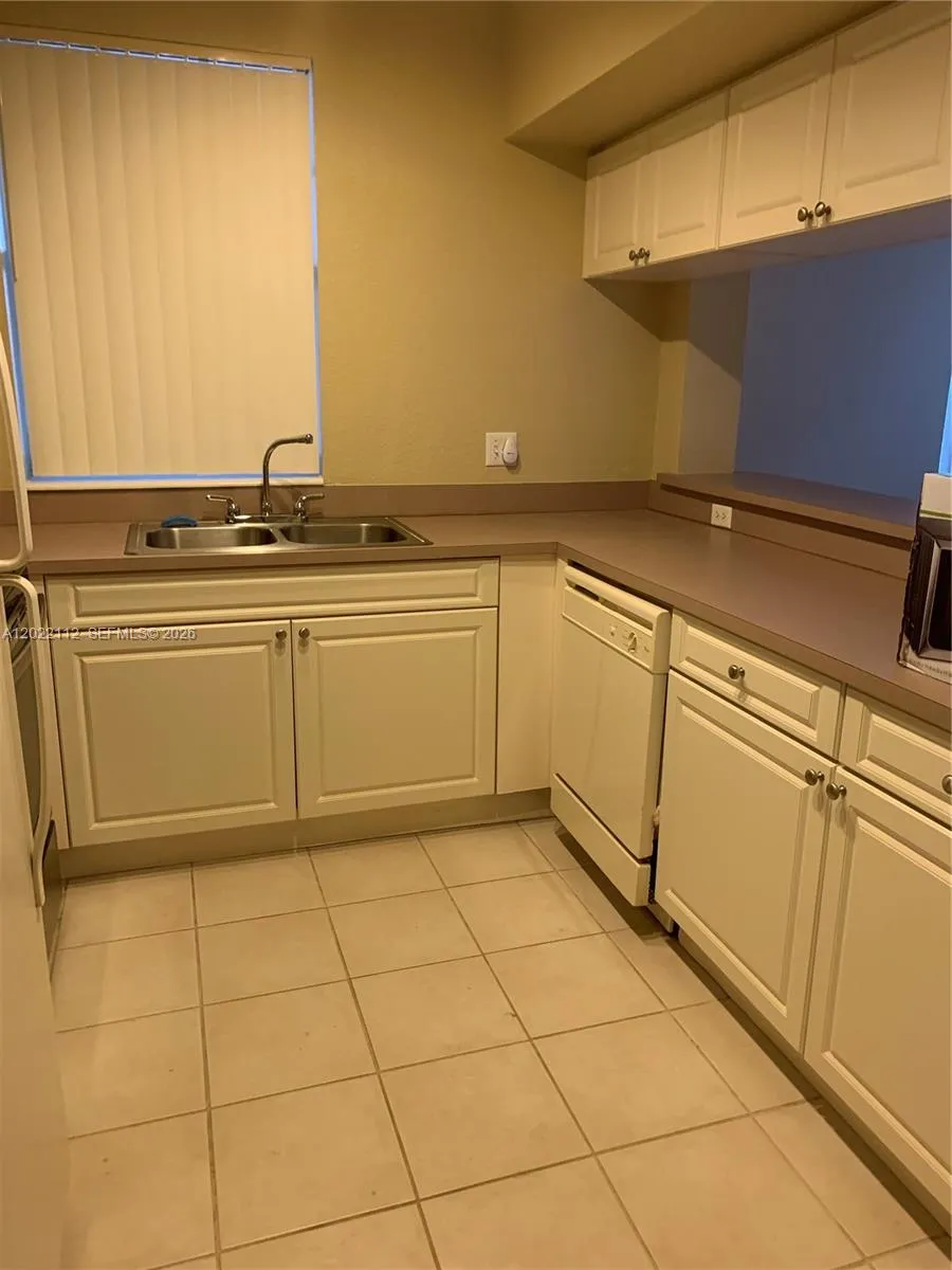 6572 W Sample Rd # 6572, Coral Springs FL 33067