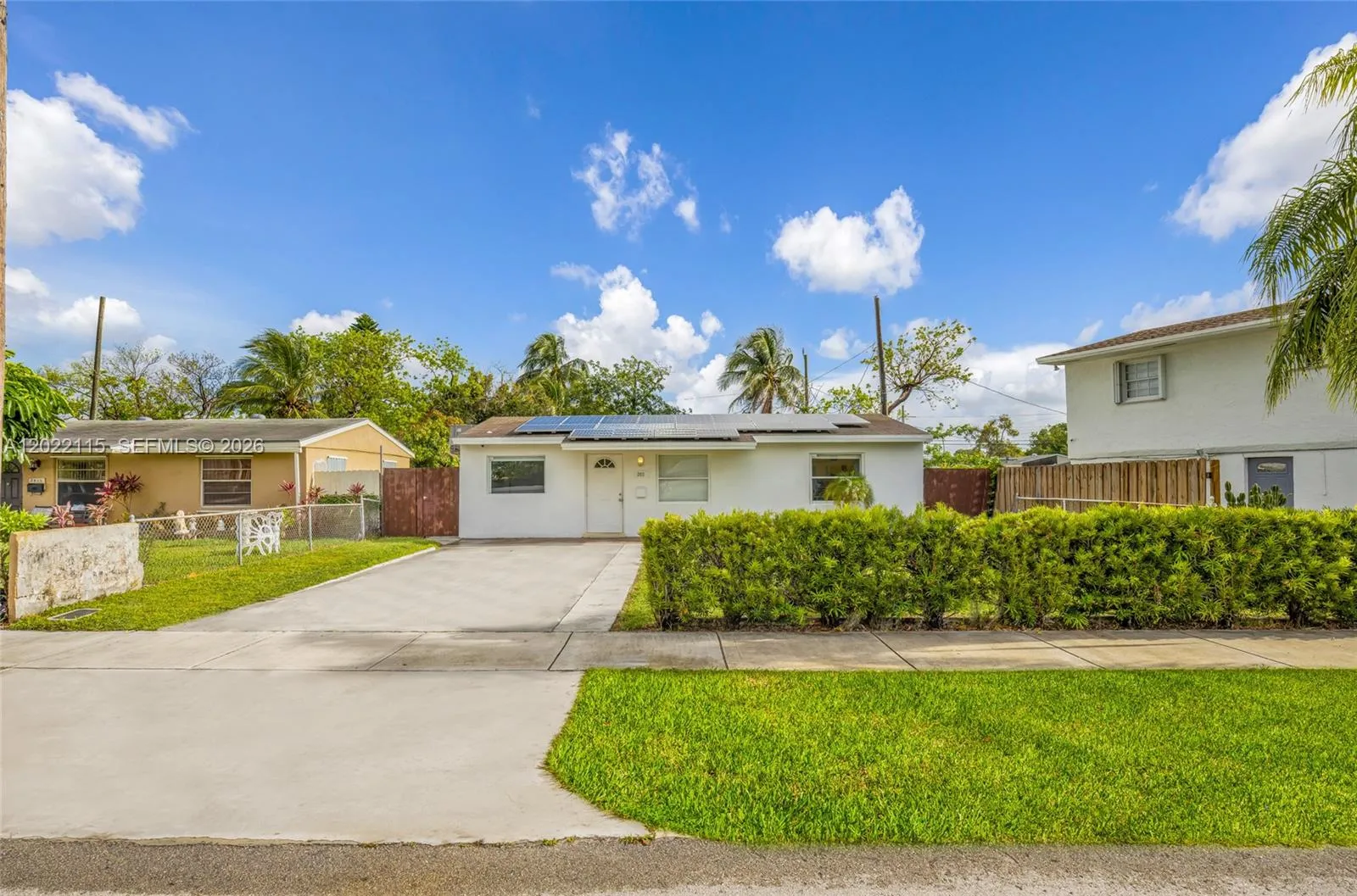 2411 Fletcher St, Hollywood FL 33020