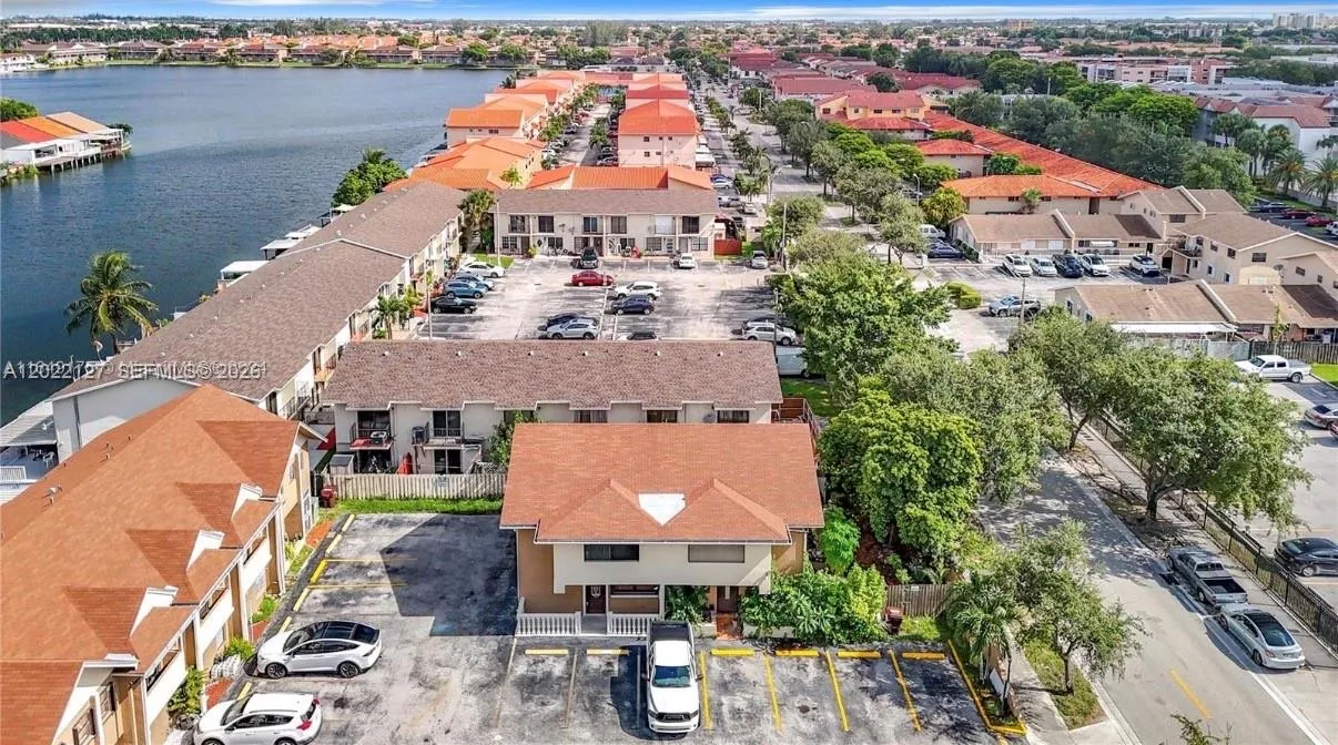 3 bedroom 2 bath for sale at 5350 W 26th Ave # 118, Hialeah FL 33016
