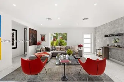 721 Bird Rd, Coral Gables FL 33146