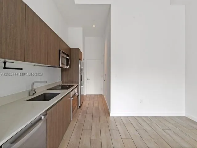 1600 SW 1 Ave # 305, Miami FL 33129
