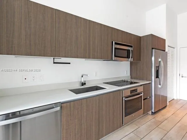1600 SW 1 Ave # 305, Miami FL 33129