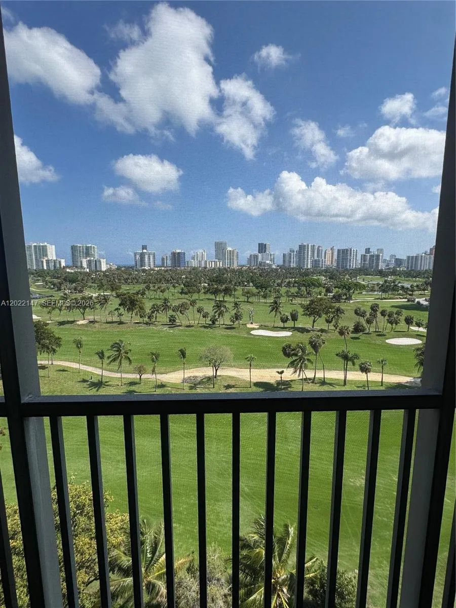 20335 W Country Club Dr # 1205, Aventura FL 33180
