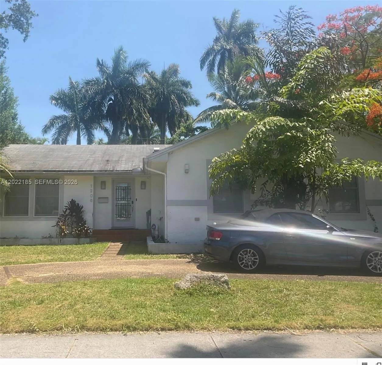 1206 Tyler St, Hollywood FL 33019